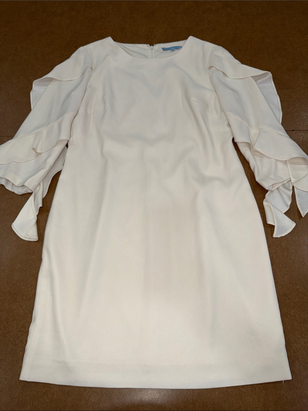 ANTONIO MELANI Cream Ruffle-Sleeve Long-Sleeve Shift Dress • Size 10